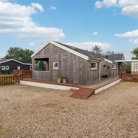 Four-bedroom In Haderslev *