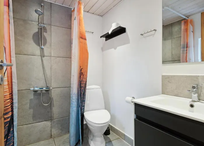 Hébergement de vacances Four-bedroom In *