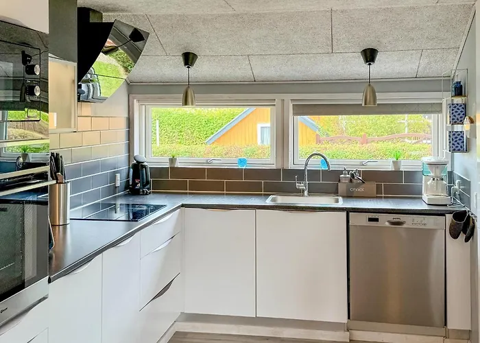 Four-bedroom In Hébergement de vacances *